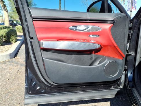 Used 2023 Genesis GV70 2.5T w/ Sport Prestige Package image 18