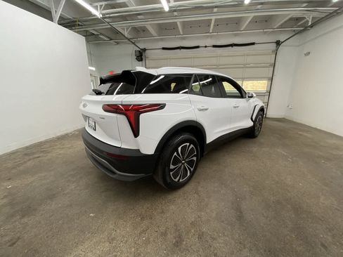 Used 2024 Chevrolet Blazer EV LT AWD/4WD image 6