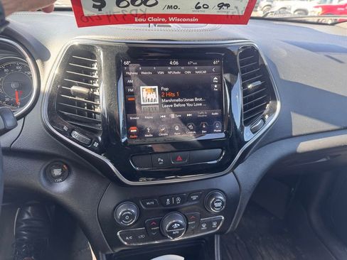 Used 2019 Jeep Cherokee High Altitude image 11