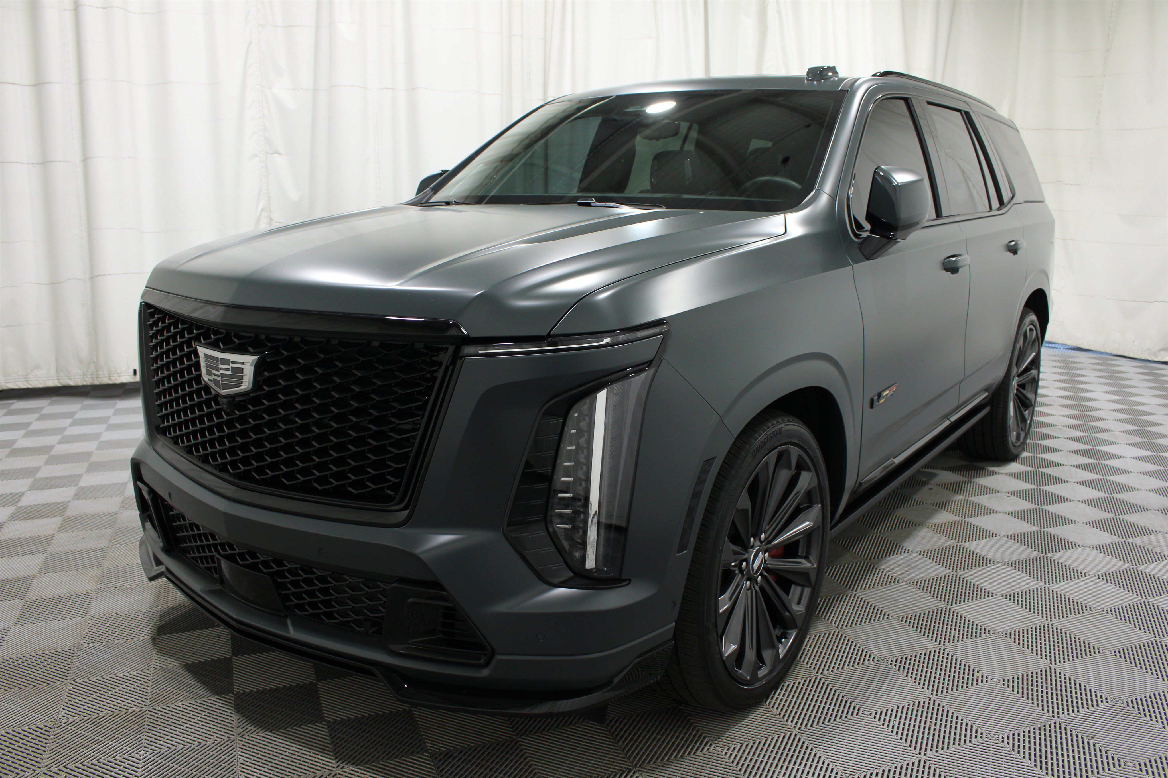 Certified 2025 Cadillac Escalade V AWD/4WD image 39