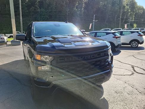 Certified 2025 Chevrolet Silverado 1500 Custom Trail Boss w/ Midnight Edition AWD/4WD image 4