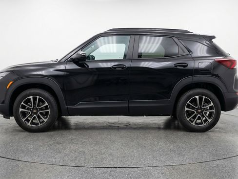 Used 2025 Chevrolet TrailBlazer LT FWD image 5