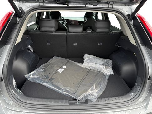 New 2026 Kia Niro Wind image 17