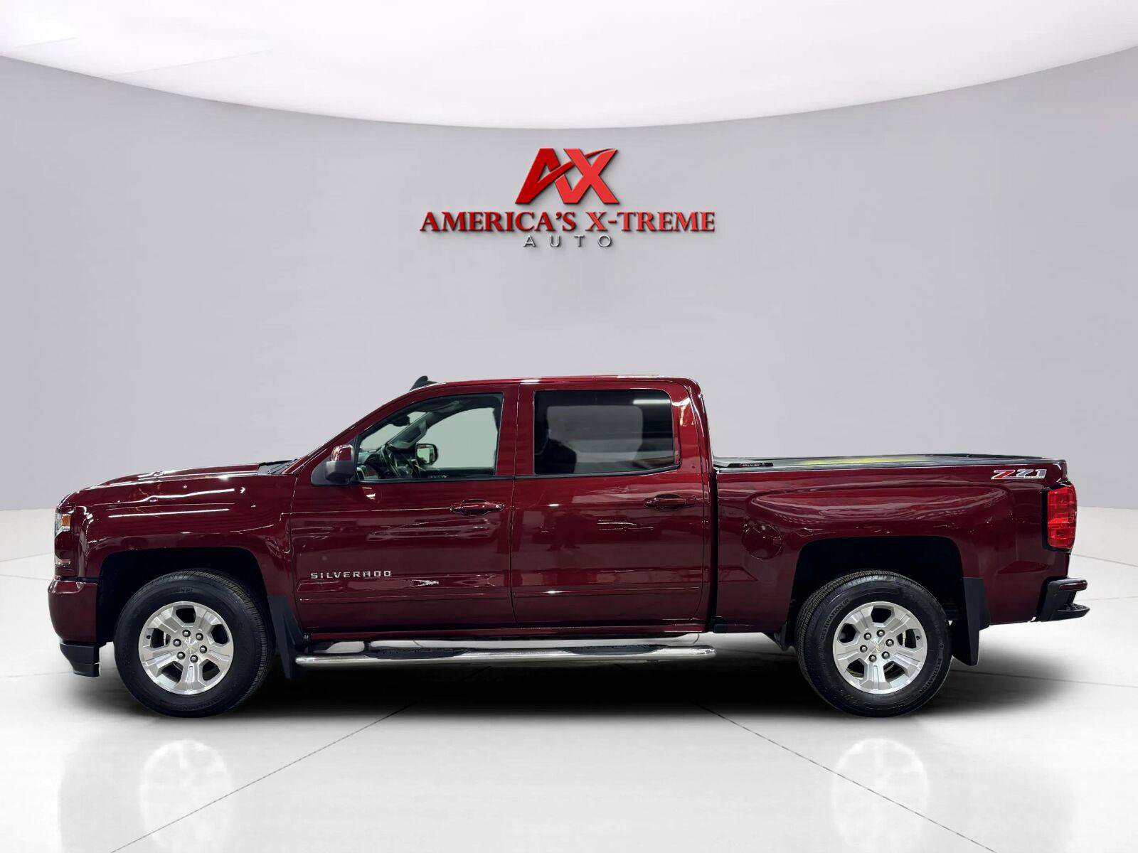 Used 2017 Chevrolet Silverado 1500 LT w/ All Star Edition AWD/4WD image 4
