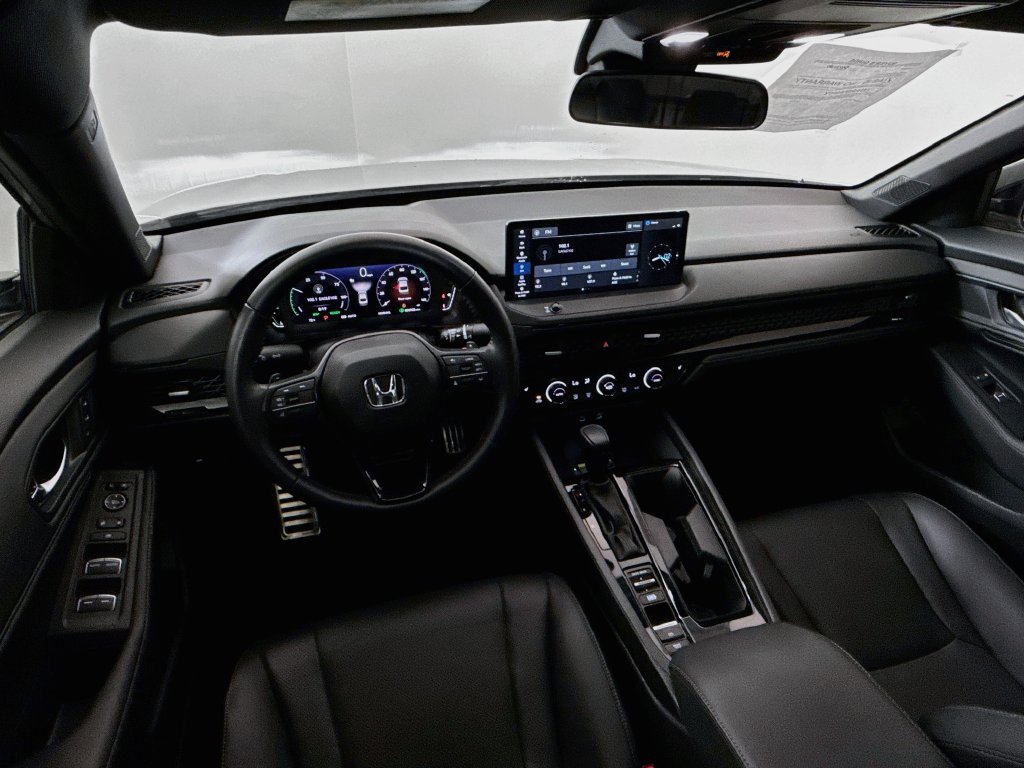 Used 2025 Honda Accord Sport image 24