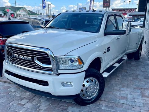 Used 2018 RAM 3500 Laramie Longhorn image 26