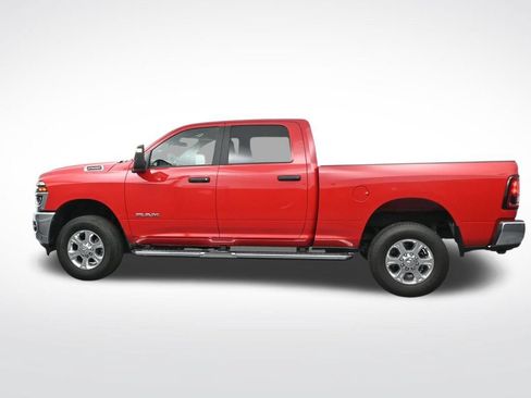 Used 2026 RAM 2500 Big Horn AWD/4WD image 9