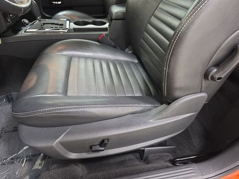 Used 2009 Dodge Challenger R/T image 27