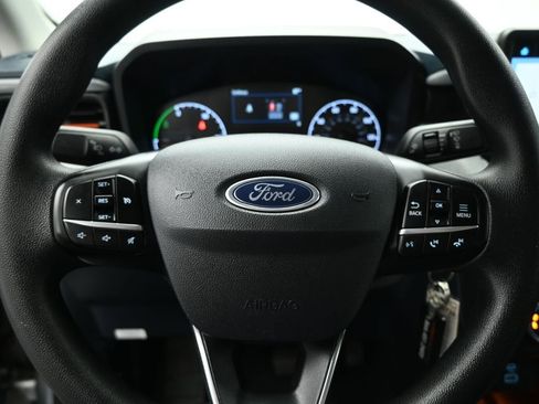 Certified 2024 Ford Maverick XLT image 13