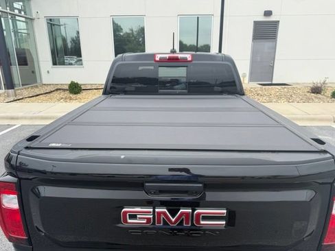 Used 2024 GMC Canyon AT4X AWD/4WD image 7