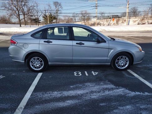 Used 2009 Ford Focus SE image 5