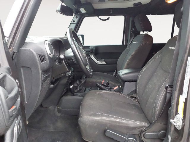 Used 2016 Jeep Wrangler Unlimited Rubicon w/ Connectivity Group AWD/4WD image 11