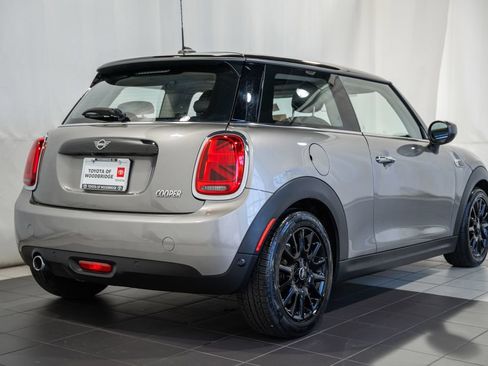 Used 2020 MINI Cooper 2-Door Hardtop FWD image 4