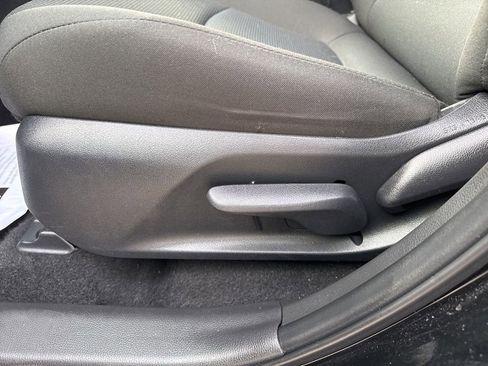 Certified 2025 Toyota RAV4 LE image 27