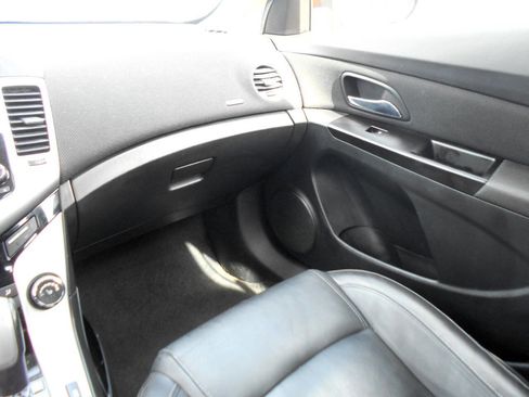 Used 2014 Chevrolet Cruze LT image 13