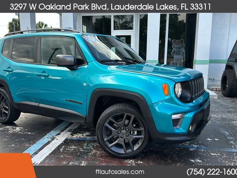 Used 2021 Jeep Renegade Latitude image 2