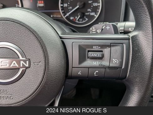 Used 2024 Nissan Rogue S FWD image 18