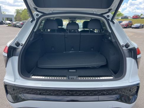 New 2026 Audi Q3 quattro 2.0T AWD/4WD image 30