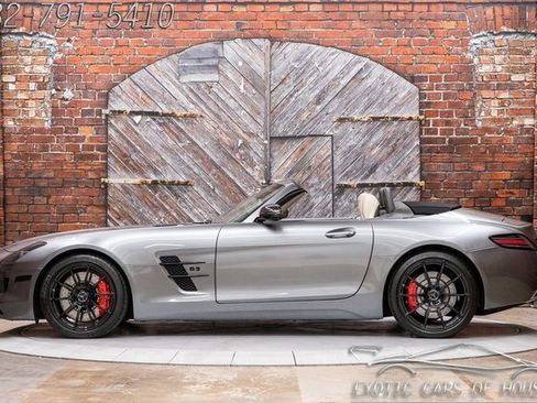 Used 2014 Mercedes-Benz SLS AMG GT Roadster w/ Designo Style Package image 15