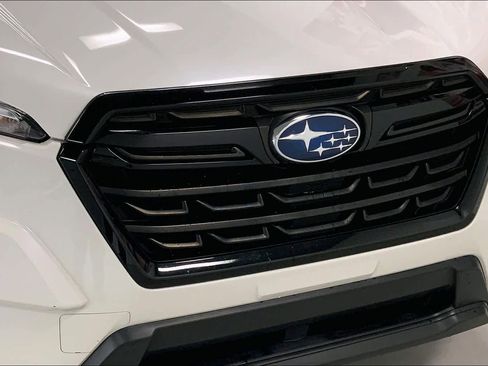 Used 2023 Subaru Forester Premium image 32