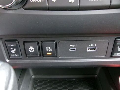 Used 2023 Nissan Frontier PRO-4X w/ Pro Convenience Package AWD/4WD image 17