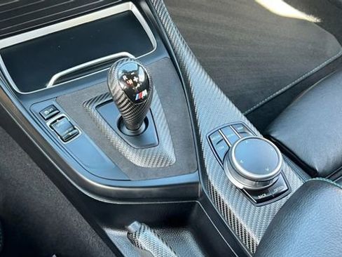 Used 2018 BMW M2 image 20