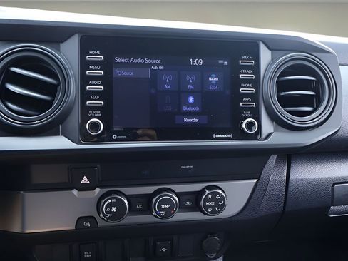 Certified 2022 Toyota Tacoma SR w/ SR Convenience Package image 24