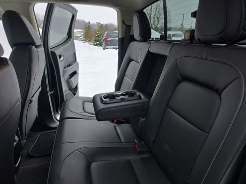 Used 2022 Chevrolet Colorado Z71 w/ Z71 Midnight Edition image 13