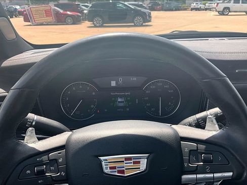Certified 2024 Cadillac XT6 Sport w/ LPO, ONYX Package AWD/4WD image 22