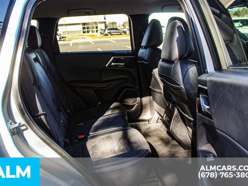 Used 2024 Mitsubishi Outlander SE image 22