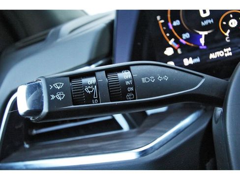 Used 2025 Chevrolet Tahoe LT image 17