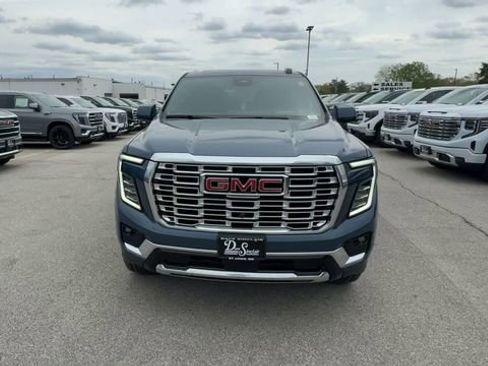 New 2026 GMC Yukon XL Denali w/ Denali Reserve Package AWD/4WD image 3
