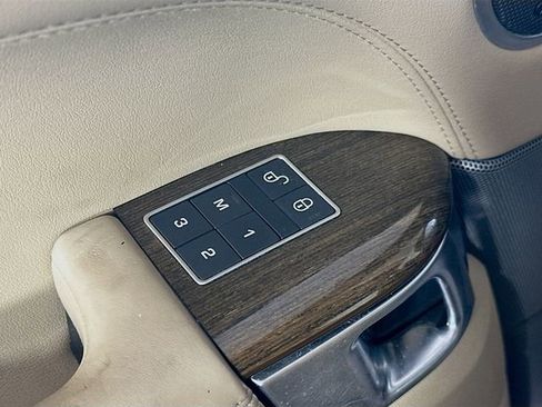 Used 2016 Land Rover Range Rover Sport Supercharged image 18