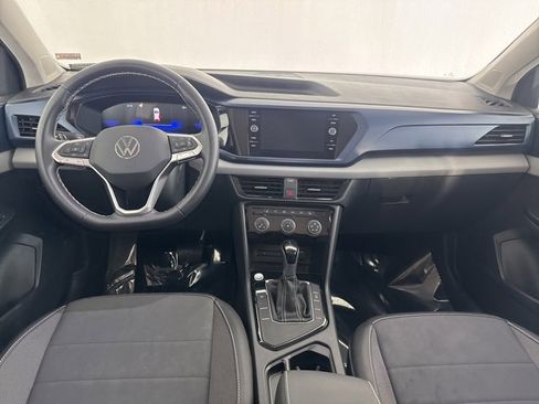 Used 2023 Volkswagen Taos SE w/ Panoramic Sunroof Package image 21