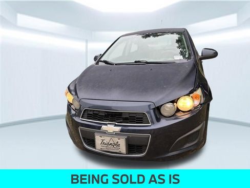 Used 2015 Chevrolet Sonic LT FWD image 4