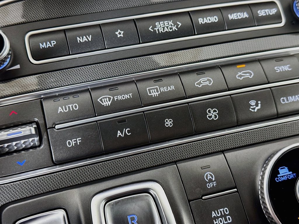 Used 2023 Hyundai Santa Fe Calligraphy w/ Cargo Package AWD/4WD image 18