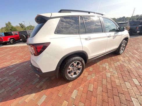 Certified 2023 Honda Passport TrailSport image 35