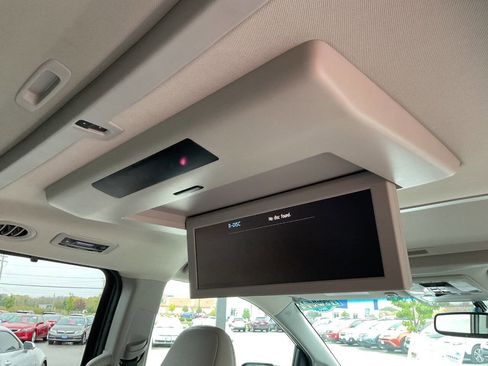 Used 2015 Toyota Sienna AWD image 47