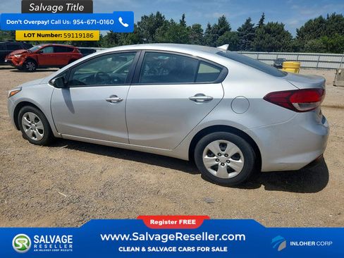 Used 2017 Kia Forte LX FWD image 3