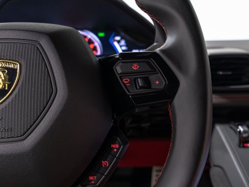 Used 2020 Lamborghini Huracan EVO AWD/4WD image 41
