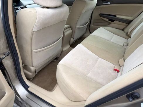Used 2010 Honda Accord LX-P image 26