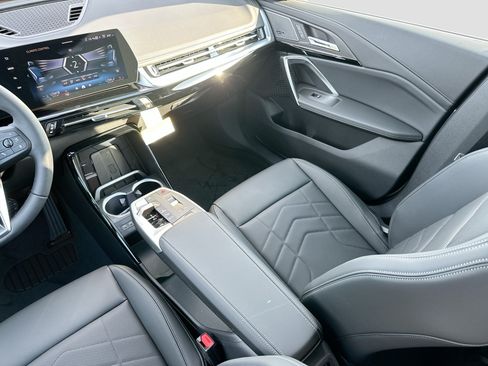 New 2026 BMW X1 xDrive28i w/ Technology Package AWD/4WD image 18
