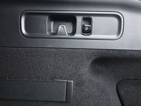 Used 2026 Mercedes-Benz GLC 300 image 25