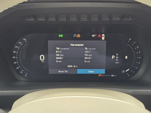 New 2026 Volvo XC90 B6 Ultra image 18