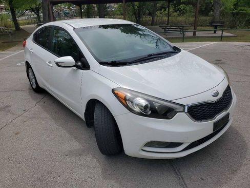 Used 2014 Kia Forte LX FWD image 8