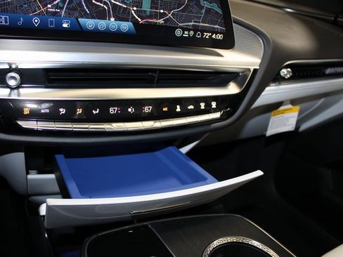 New 2026 Cadillac Lyriq Sport image 18