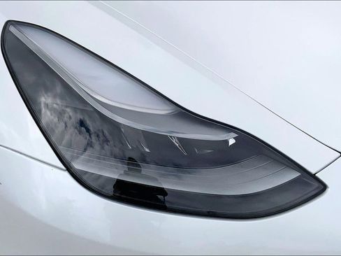 Used 2022 Tesla Model 3 Long Range image 27