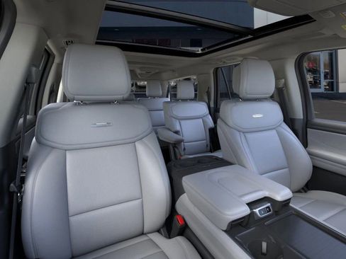 New 2026 Ford Expedition Max Platinum image 10