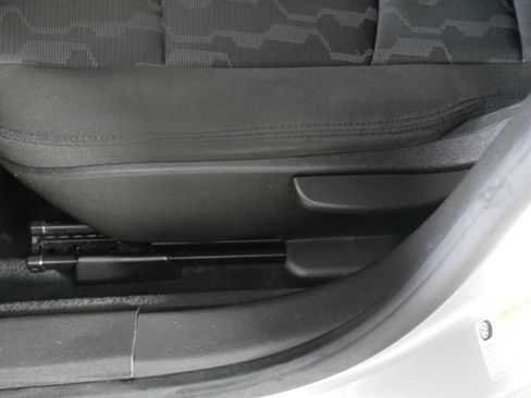 Used 2015 Chevrolet Volt w/ Enhanced Safety Package 1 FWD image 20