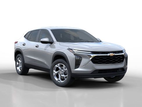 New 2026 Chevrolet Trax LS image 7